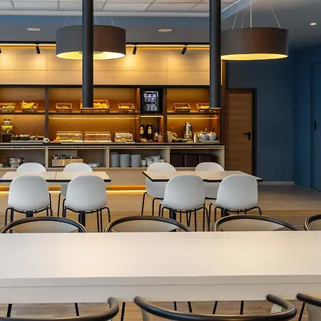 Fulda-hbf فندق 3*